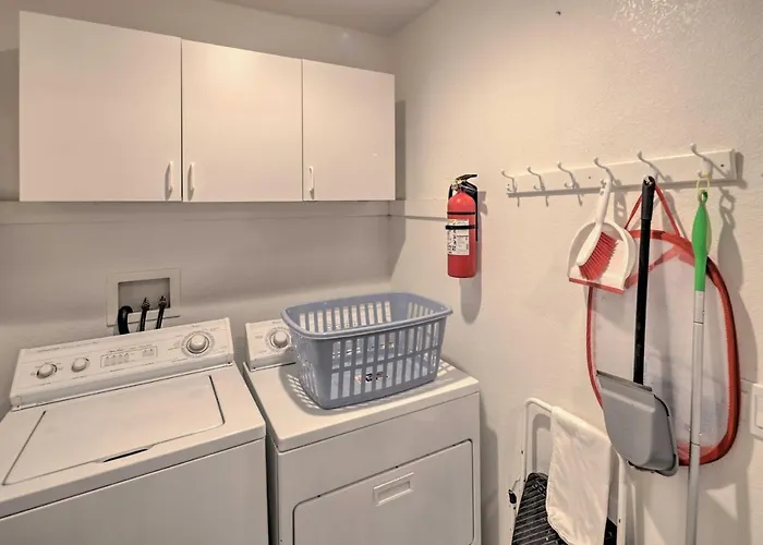 Relaxing Havasu Retreat: 5 Mi To Beaches Holiday home